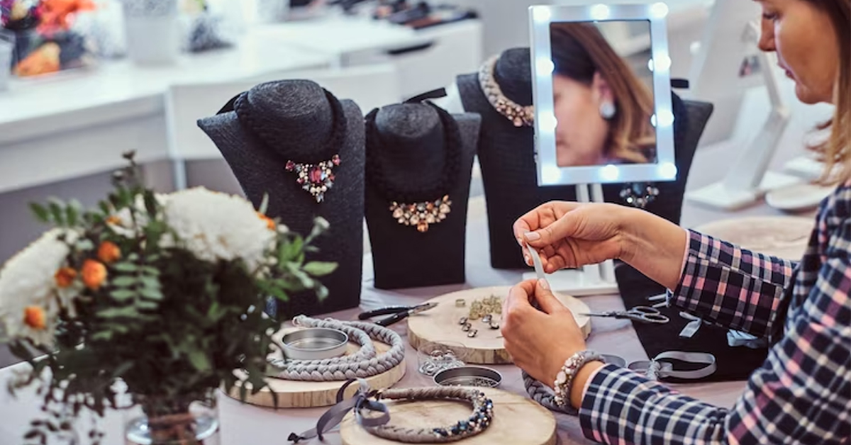 Taalmart can help you buy your variety of jewelry